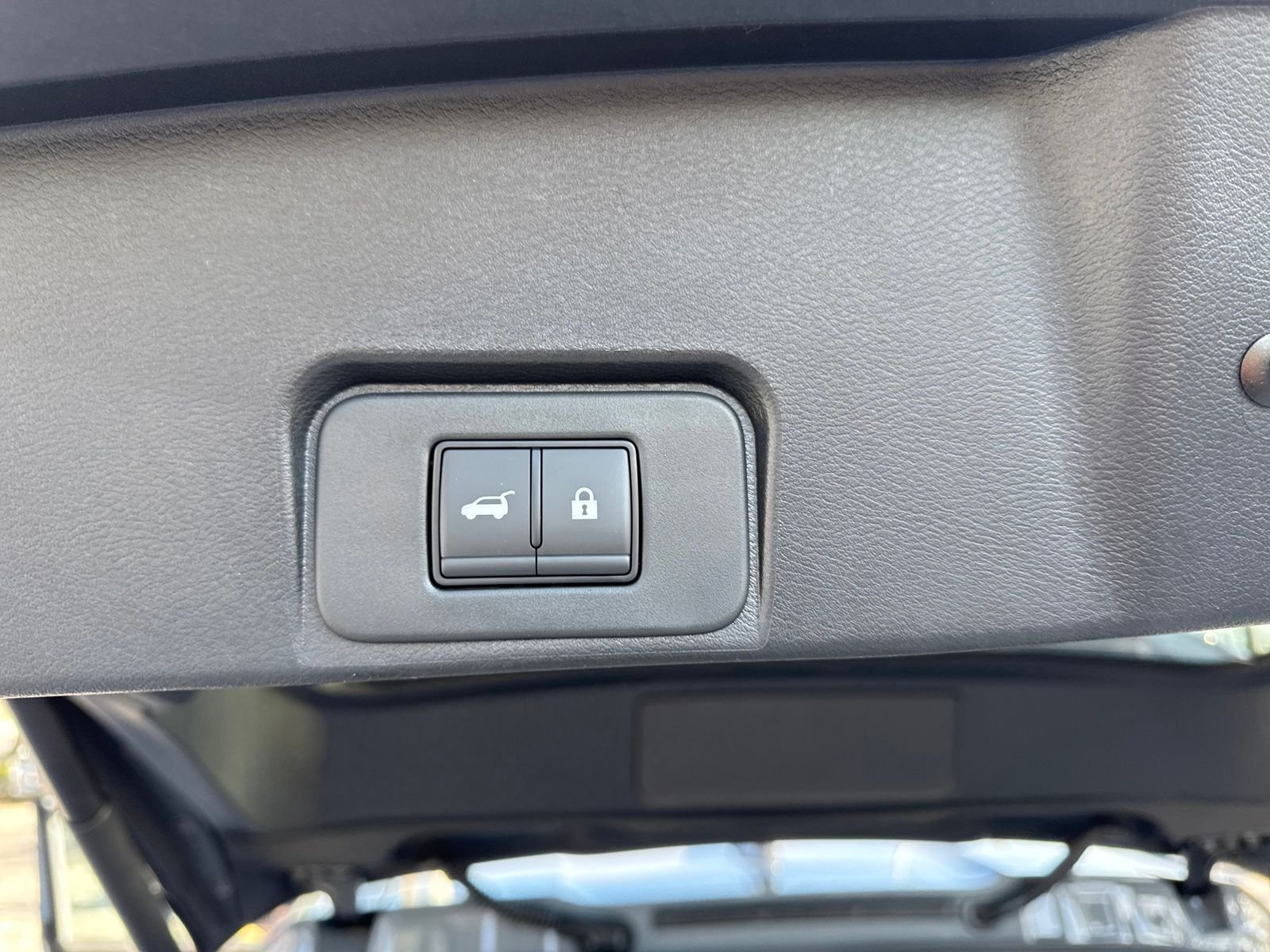 New 2026 Nissan Rogue SV 4D Sport Utility