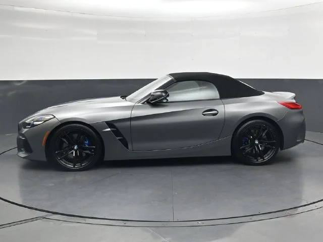 Used 2021 Gray BMW sDrive M40i image 9