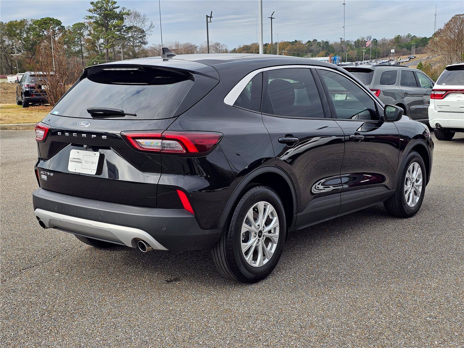 Used 2024 Agate Black Metallic Ford Active image 8