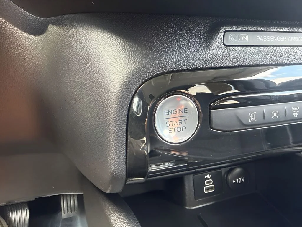Used 2024 Blue Ford Active image 17
