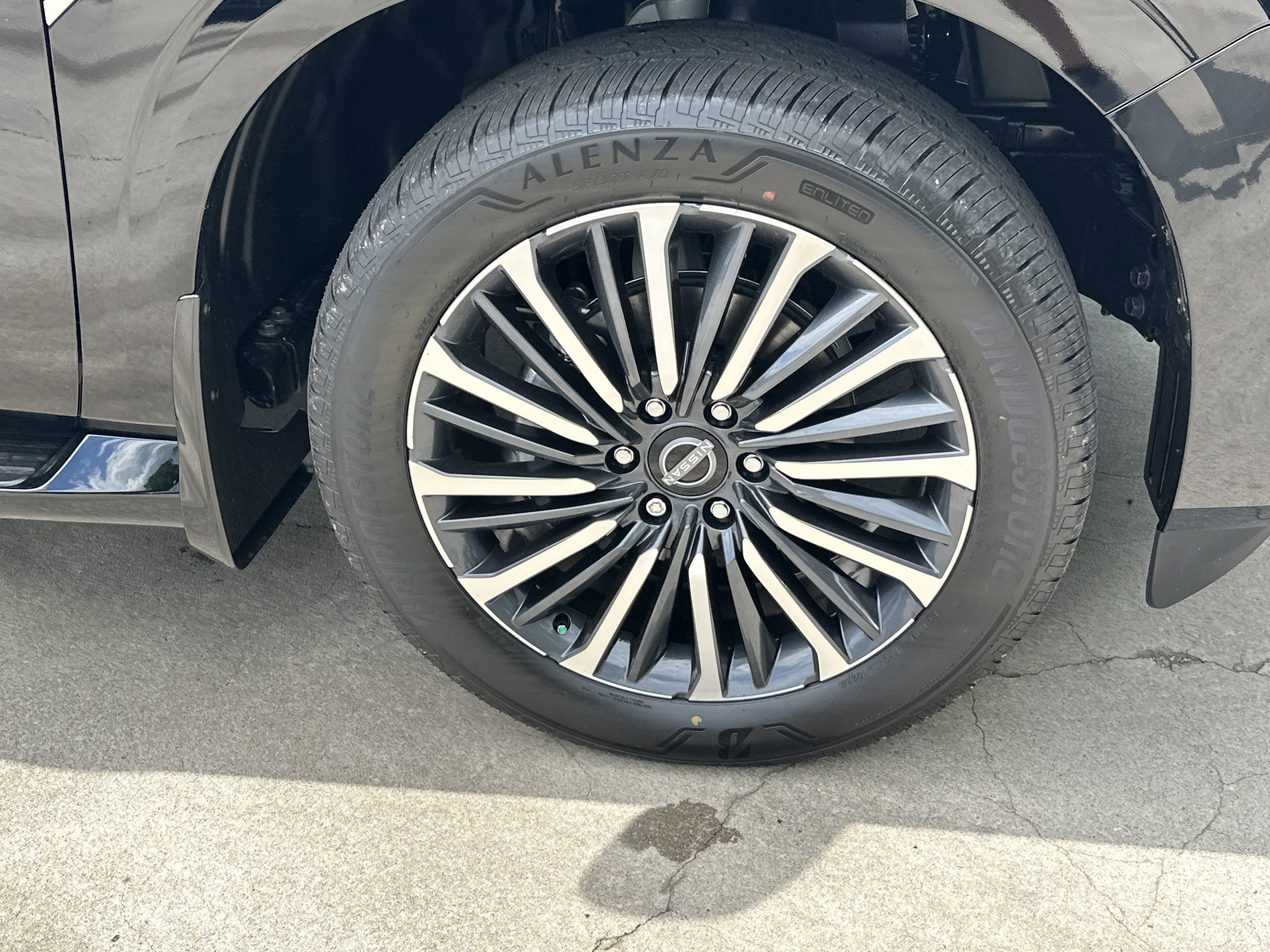 2025 Nissan Armada Platinum Reserve - Photo 13