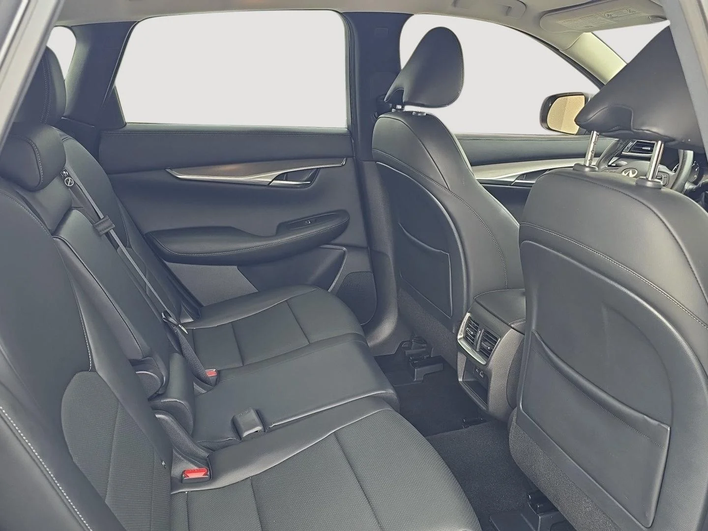 Used 2023 GRAY INFINITI LUXE image 15