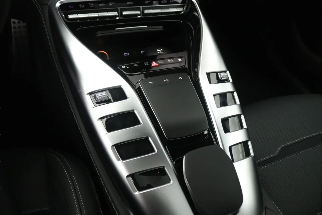 New 2026 Obsidian Black Metallic Mercedes-Benz Base 4MATIC® image 6