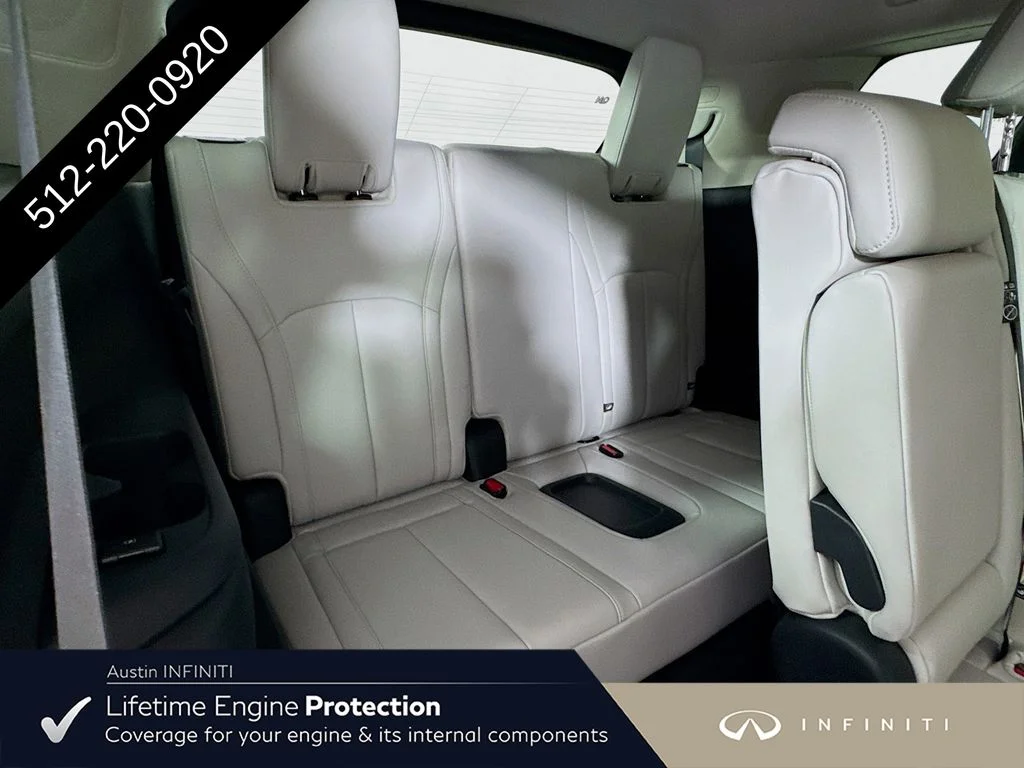 New 2027 RADIANT WHITE INFINITI LUXE image 36
