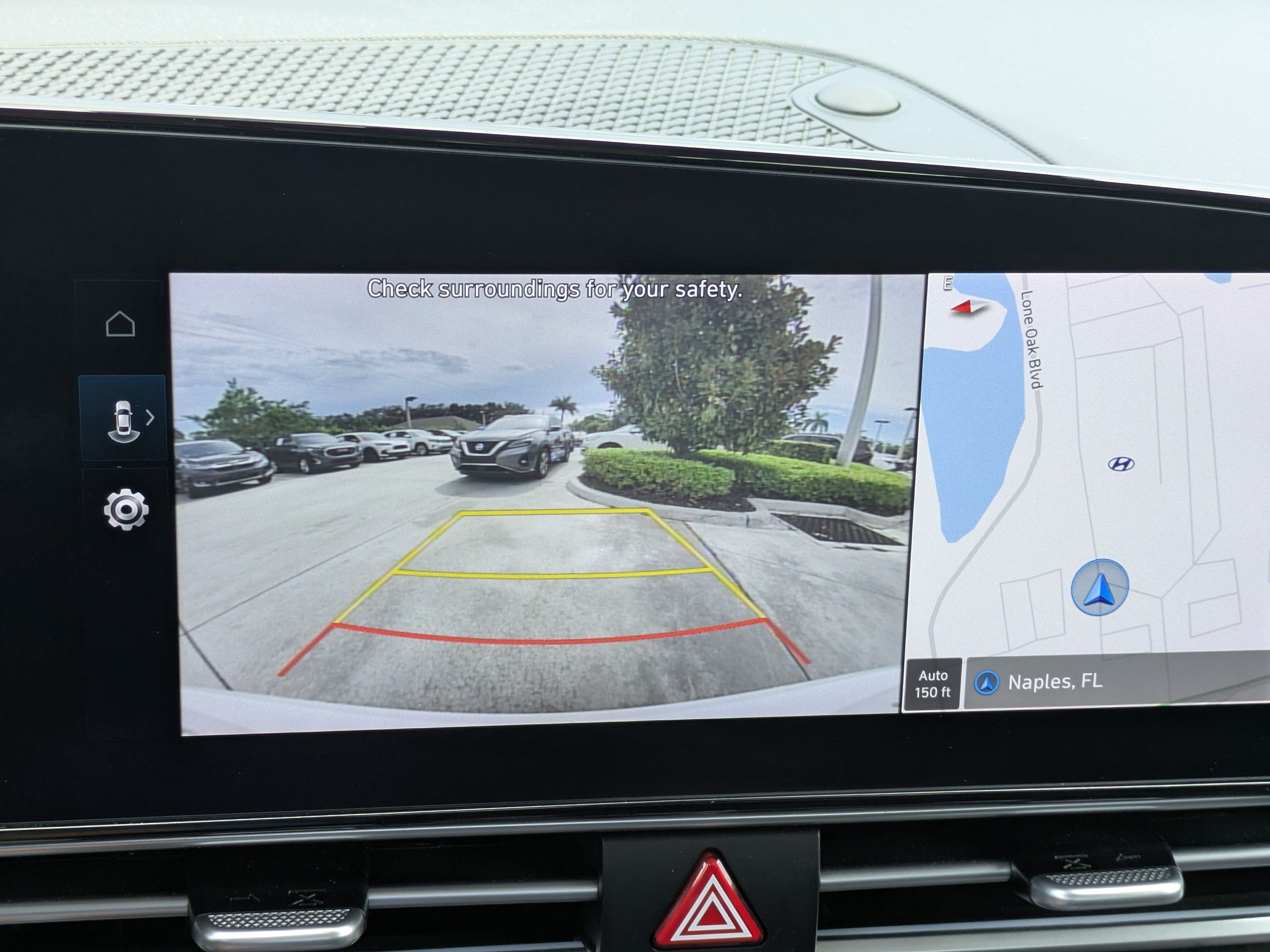 2024 Hyundai Elantra Blue - Photo 18