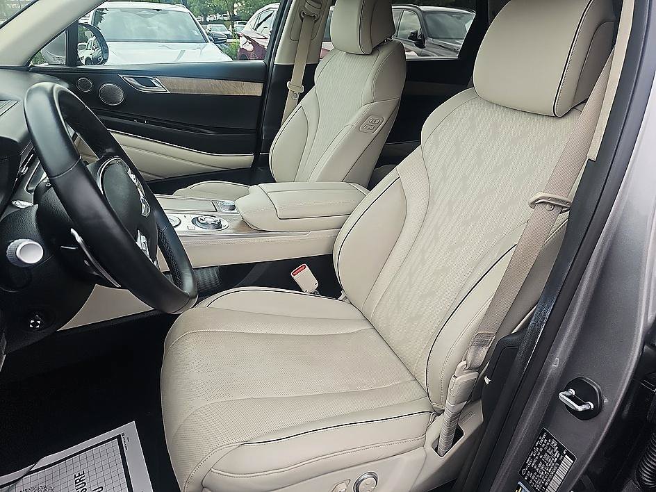 Used 2021 Savile Silver Genesis 2.5T Advanced image 16