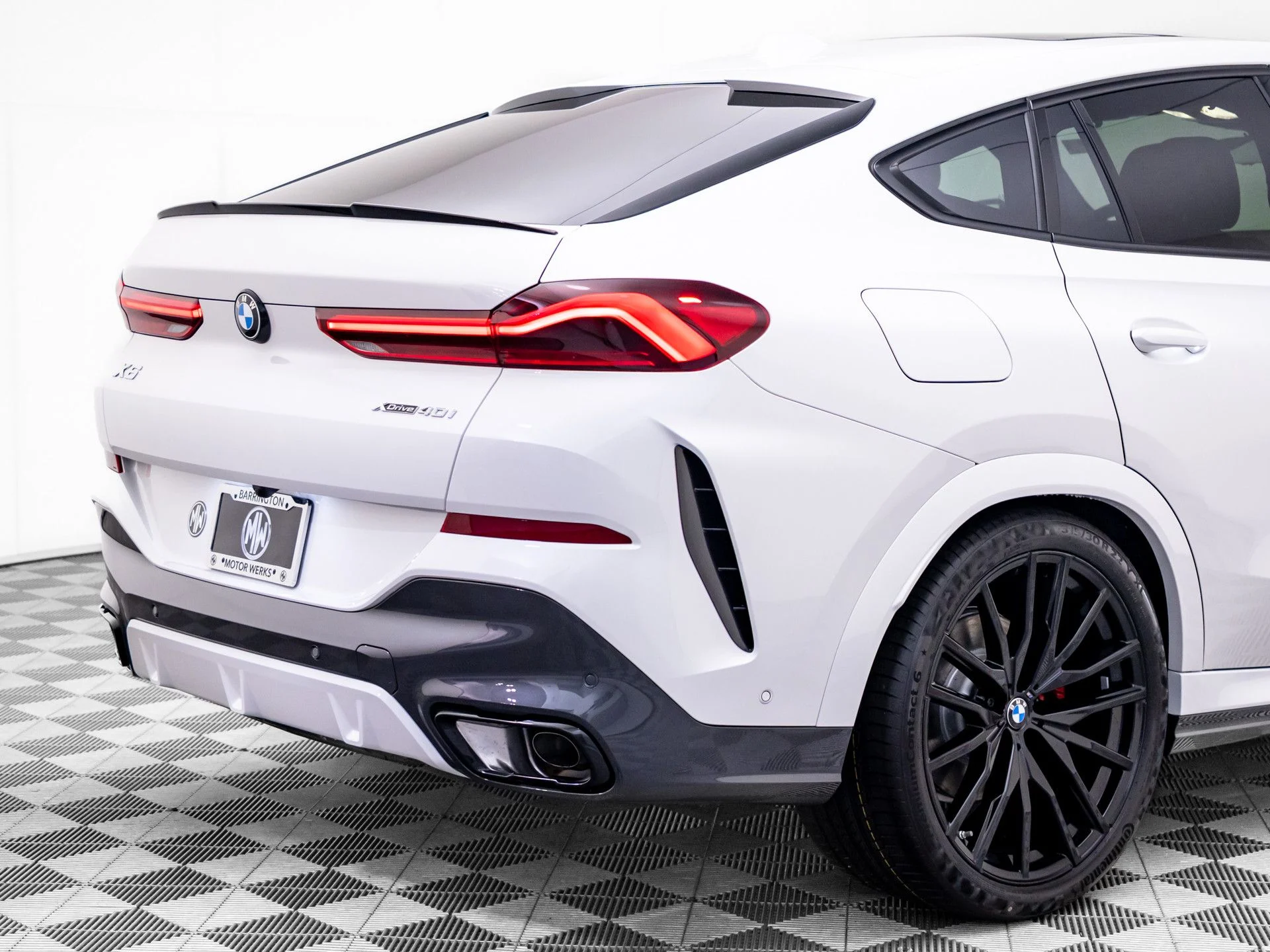 New 2027 White BMW xDrive40i image 37