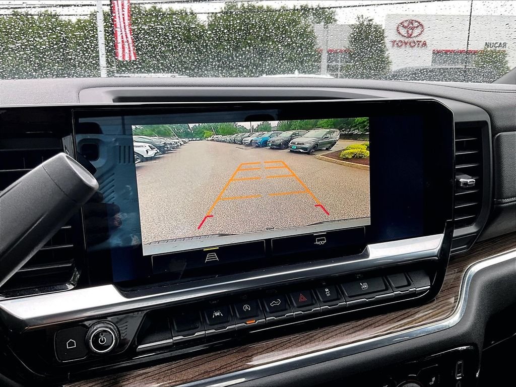 Used 2023 Gray Chevrolet LT image 19