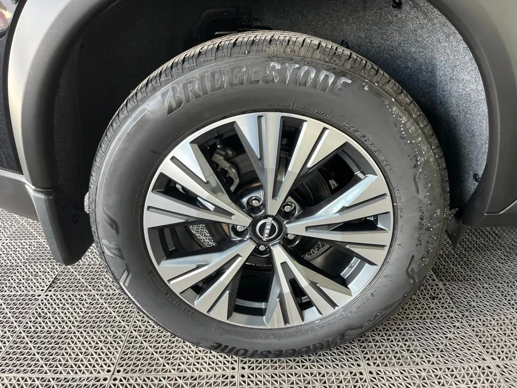Used 2023 Black Nissan SV image 24