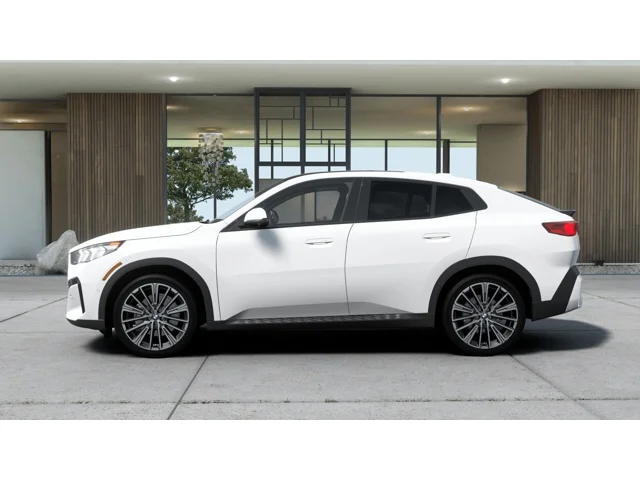 New 2026 Alpine White BMW xDrive28i image 4