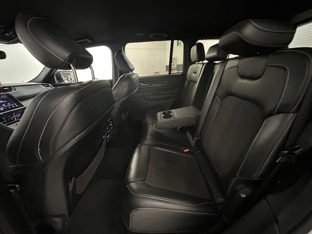 Used 2024 White Jeep Altitude image 19