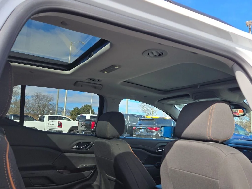 2023 GMC Acadia AT4 - Photo 10