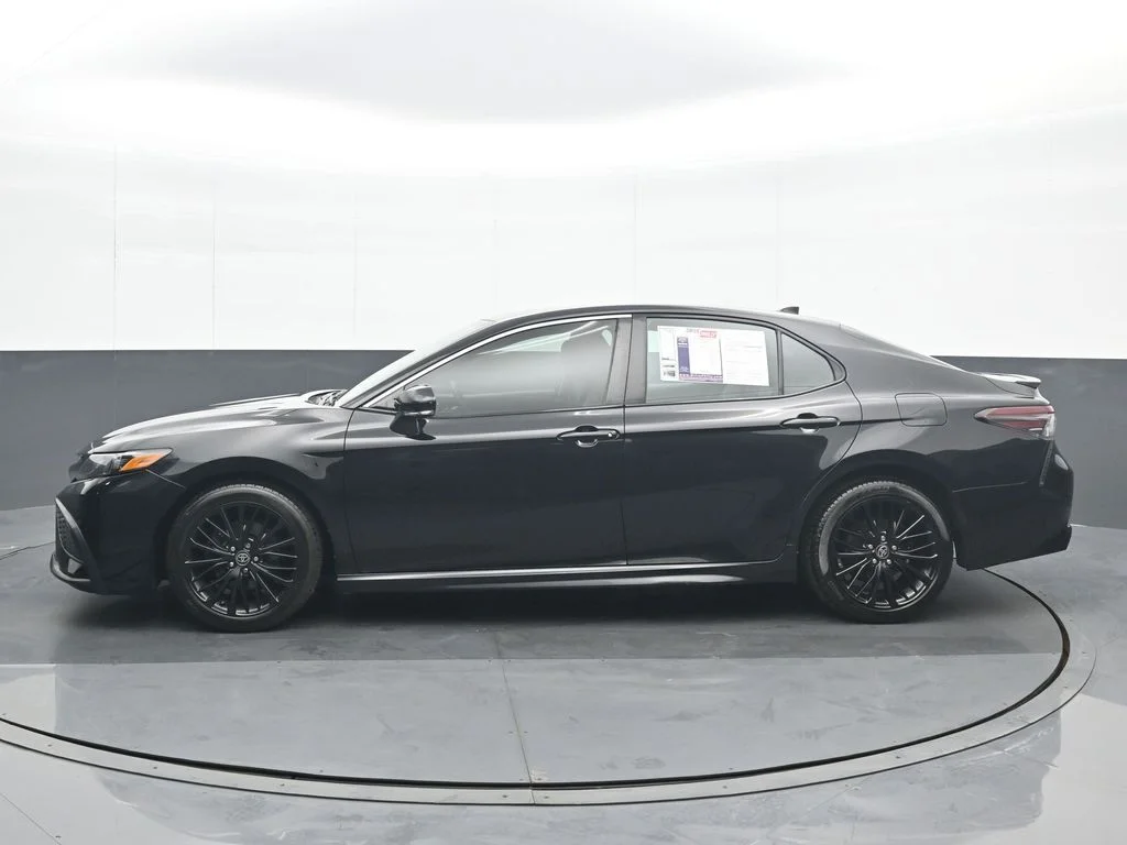Used 2022 Black Toyota SE Nightshade image 3