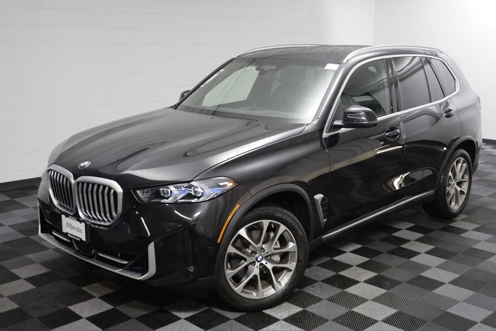 Certified Used 2026 Black Sapphire Metallic BMW xDrive40i image 2
