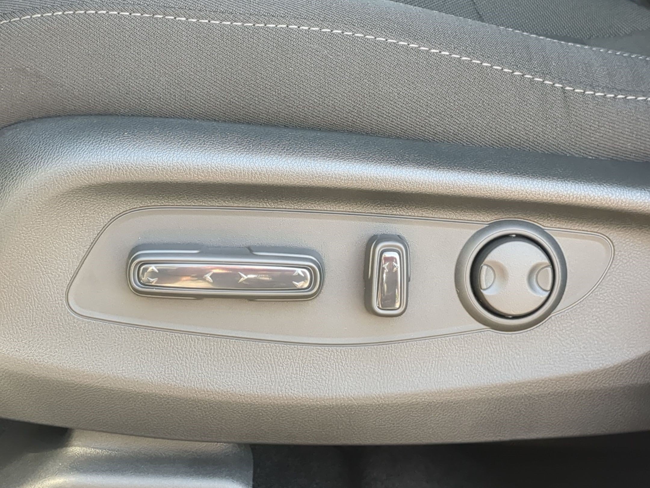 New 2026 Urban Gray Pearl Honda EX image 14
