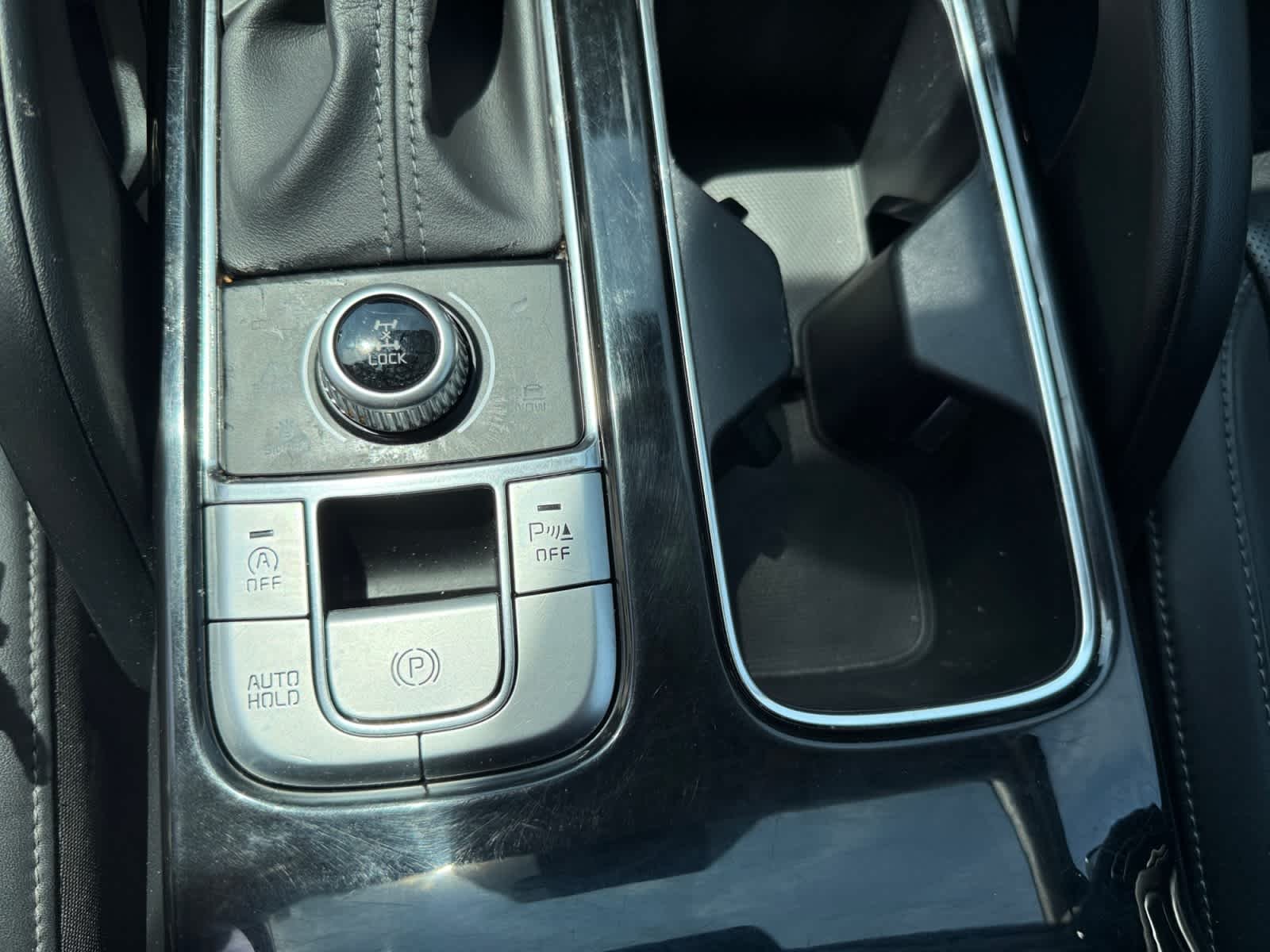 Used 2022 Dark Moss Kia S image 20