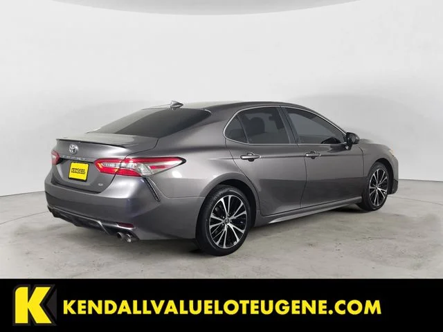 Used 2019 Gray Toyota SE image 5
