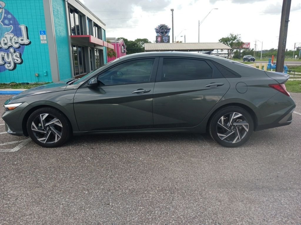2025 Hyundai Elantra SEL - Photo 6