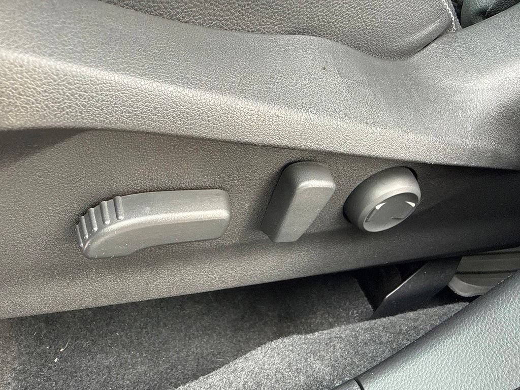 Used 2019 Gray Subaru Premium image 25