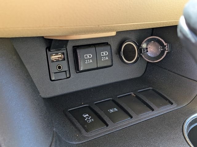 Used 2017 Red Toyota XLE image 31