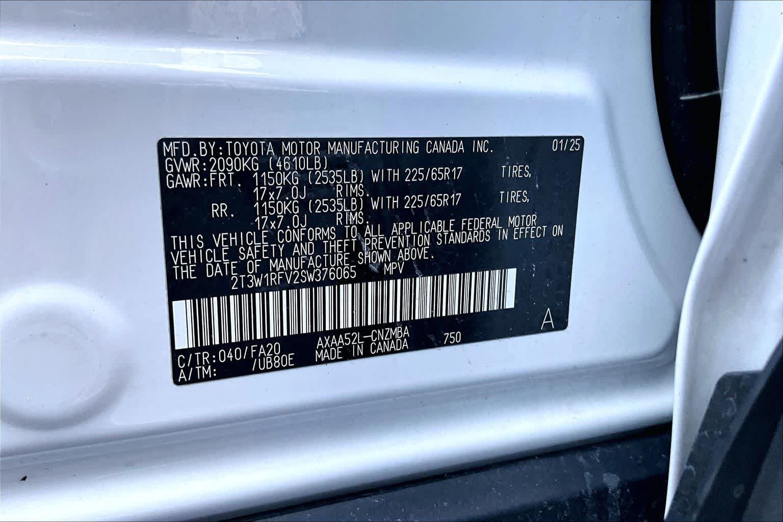 Used 2025 Ice Cap Toyota XLE image 34