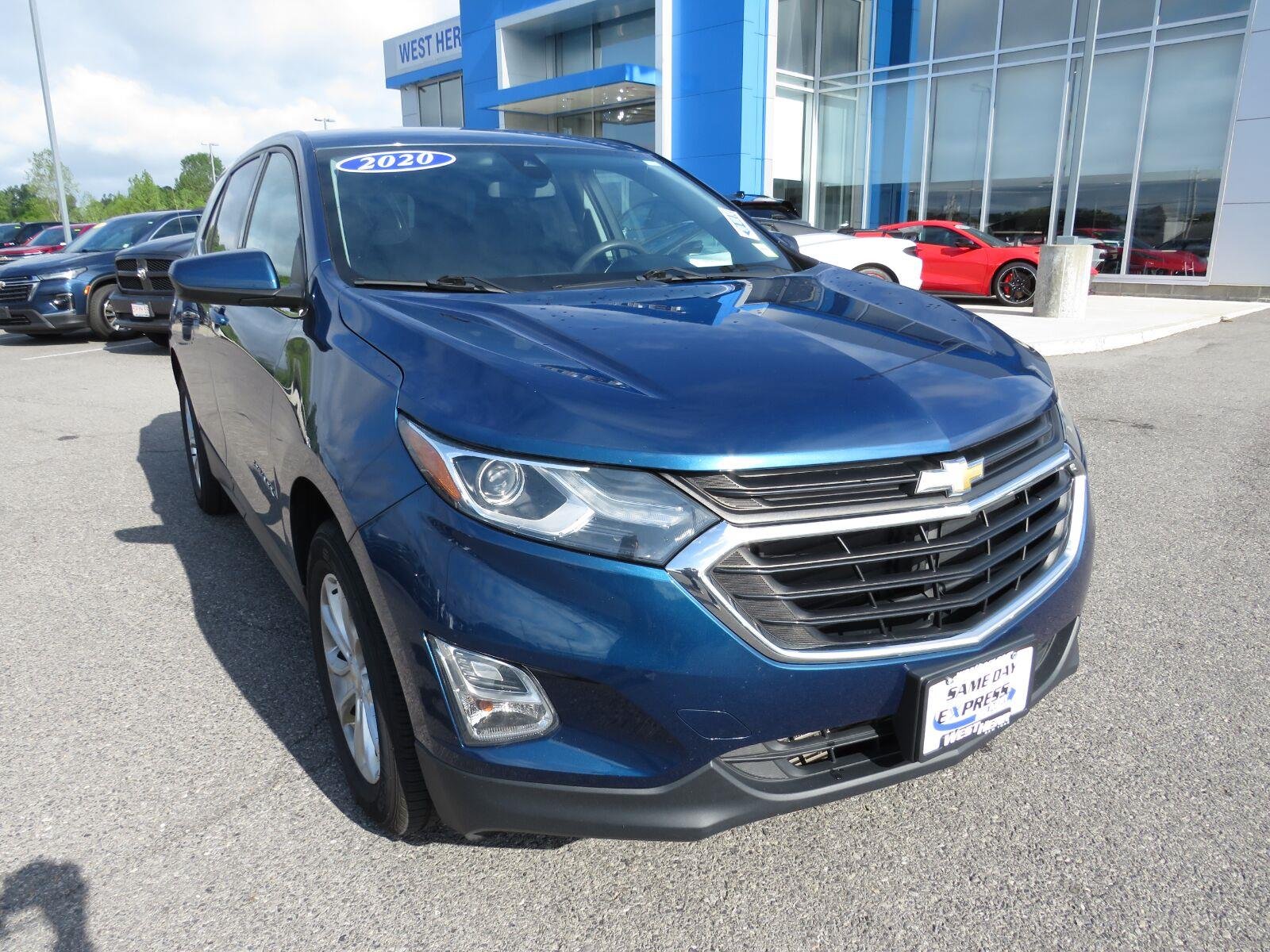 Used 2020 Pacific Blue Metallic Chevrolet LT image 3