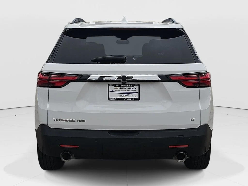 Used 2022 White Chevrolet LT image 4