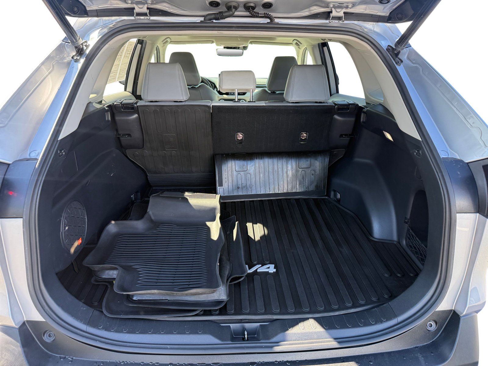 Used 2022 Silver Sky Metallic Toyota Limited image 17