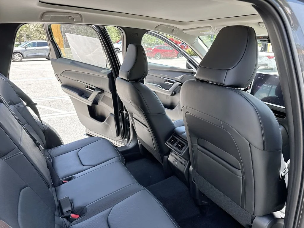 New 2026 Machine Gray Metallic Mazda 2.5 S Premium Plus AWD image 33