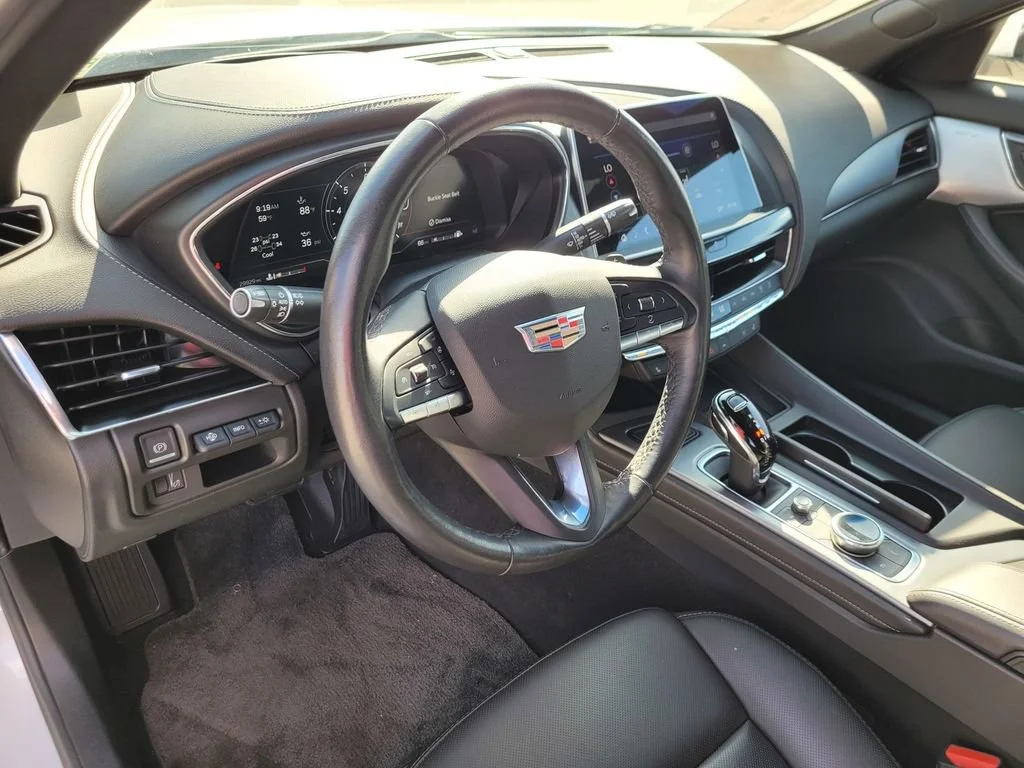 Certified Used 2023 Crystal White Tricoat Cadillac Premium Luxury image 18
