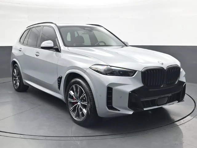 Used 2024 Gray BMW xDrive50e image 2