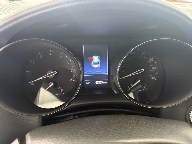 Used 2021 Black Toyota XLE image 6