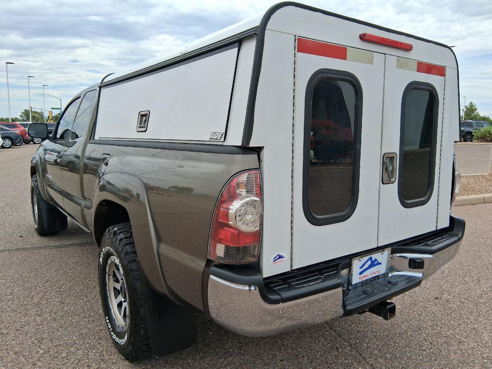 Used 2009 Pyrite Mica Toyota PreRunner image 4