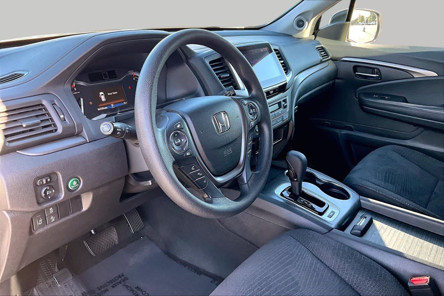 Used 2017 White Diamond Pearl Honda EX image 17