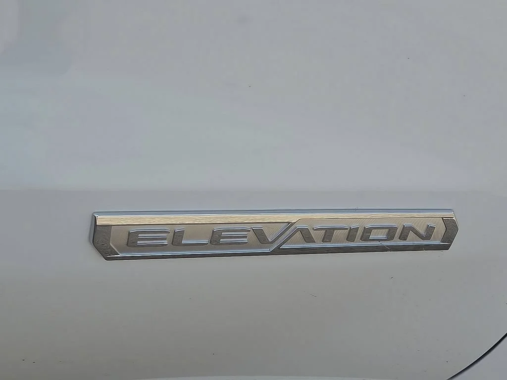 New 2026 Summit White GMC Elevation image 8