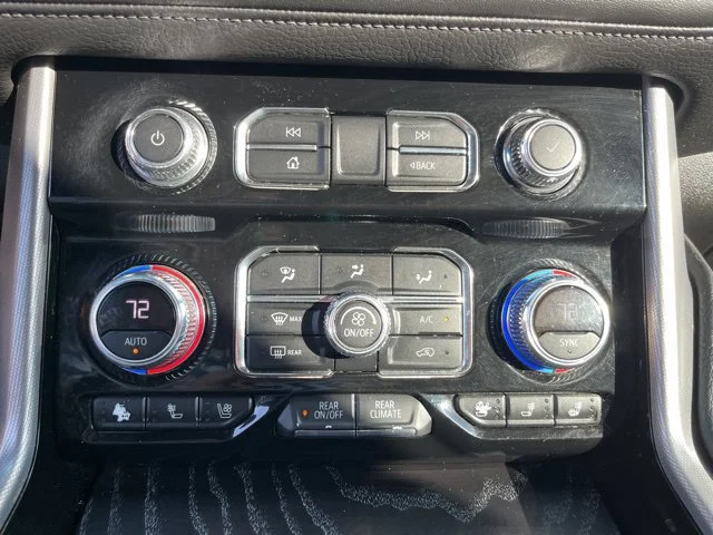 2022 GMC Yukon Denali - Photo 32