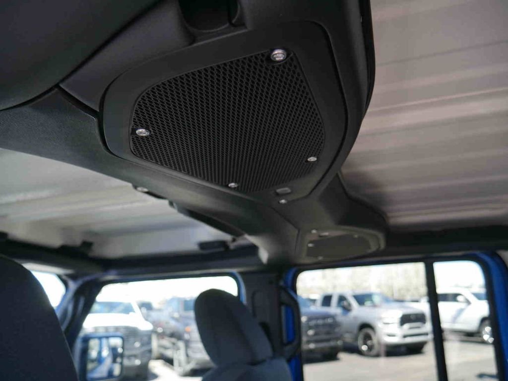 New 2026 Hydro Blue Pearlcoat Jeep Sport S image 16