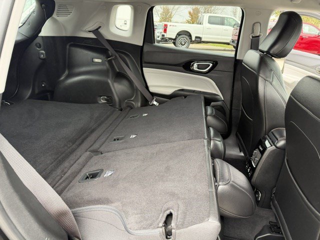 Certified Used 2022 Diamond Black Jeep Limited image 32