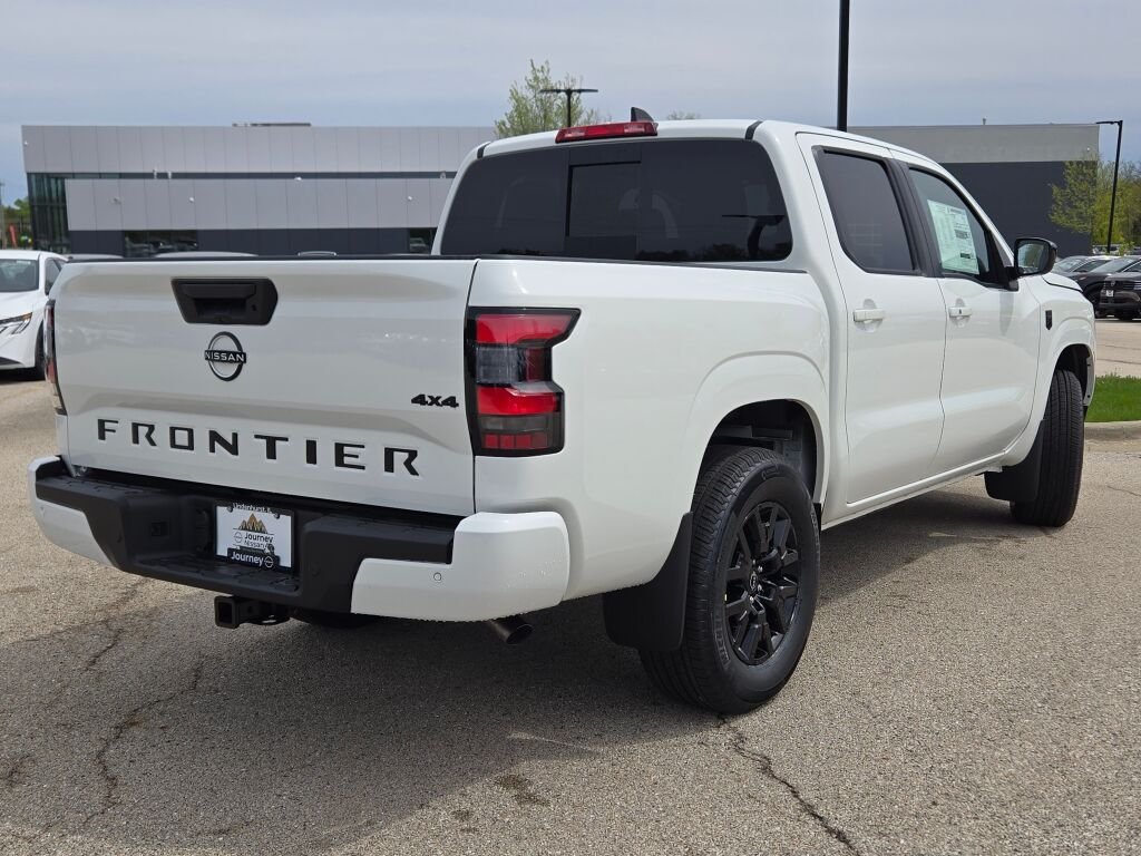 New 2026 Glacier White Nissan Crew Cab SV image 10