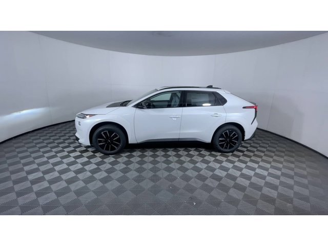 New 2026 COSMIC WHITE PEARL Subaru Premium image 5