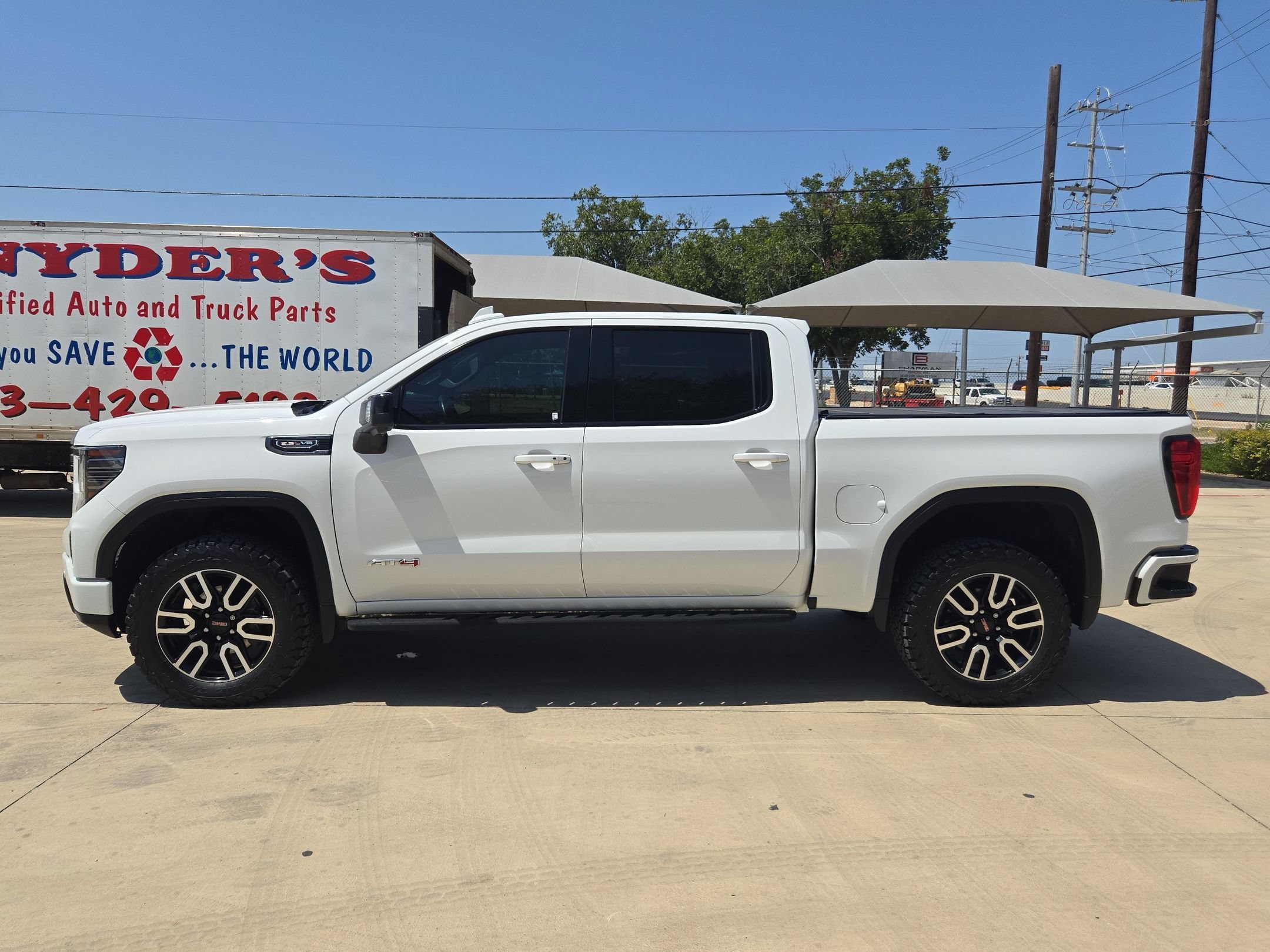 2022 GMC Sierra 1500 AT4 - Photo 7