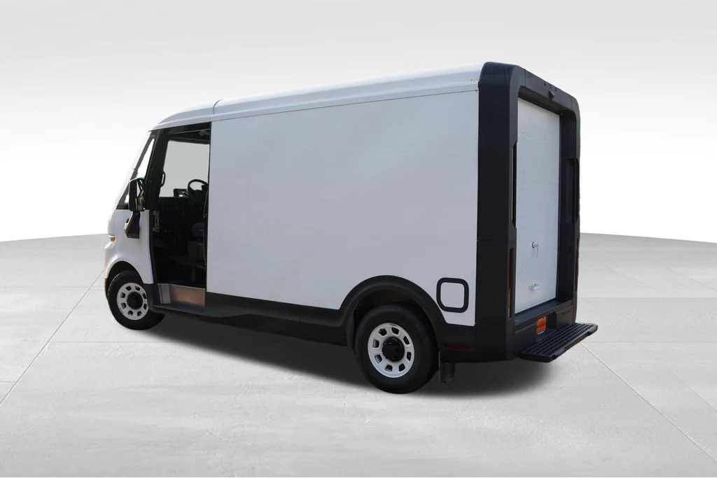 2024 Chevrolet BrightDrop Zevo 400 - Photo 9