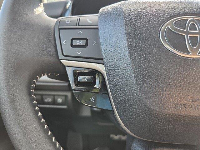 Used 2026 Ice Cap Toyota SE image 13