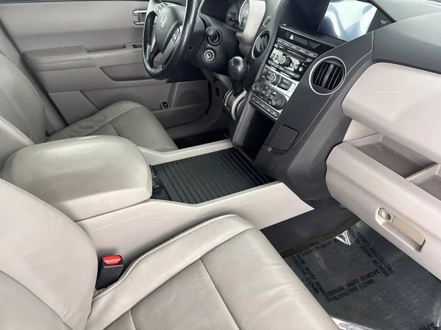 Used 2015 Gray Honda EX-L image 33