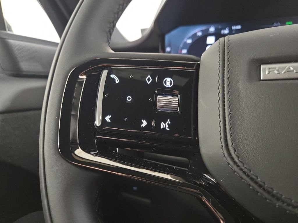 New 2026 Carpathian Grey Land Rover Dynamic SE image 14