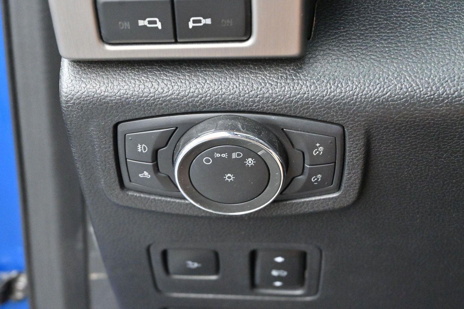 Used 2021 Velocity Blue Ford Platinum image 29