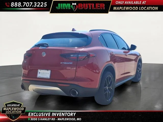 Used 2018 Red Alfa Romeo Ti image 4