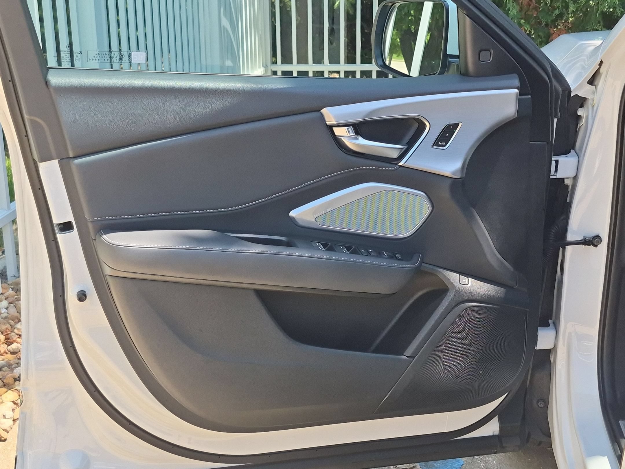 Used 2023 White Acura w/Technology Package image 12