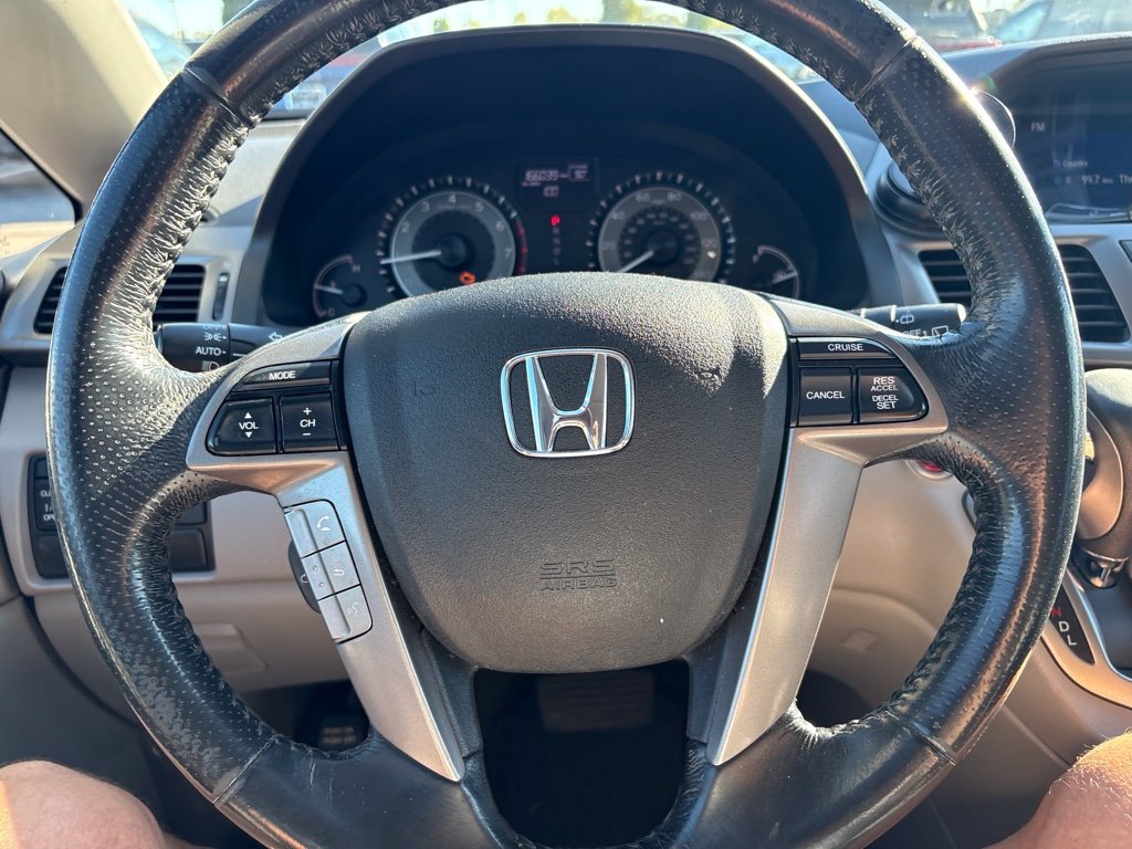 Used 2016 Gray Honda EX-L image 2
