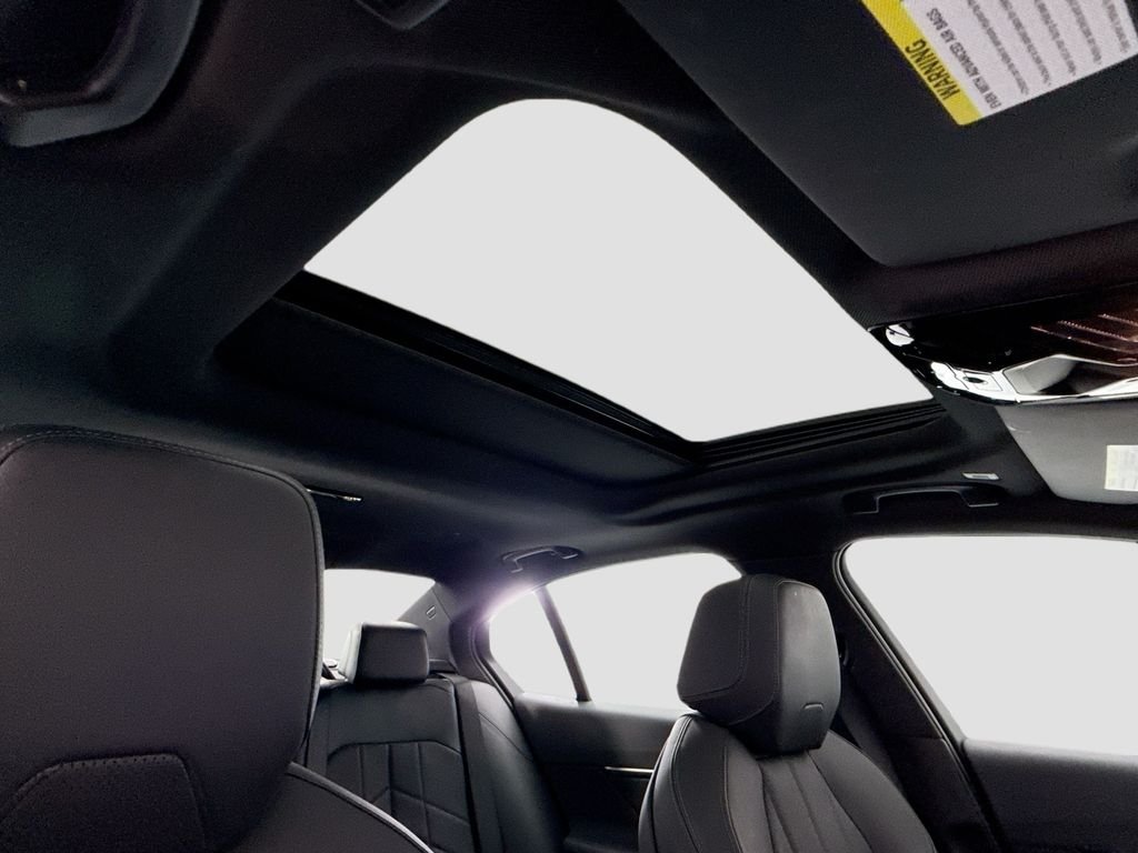 2026 BMW i5 40 - Photo 17